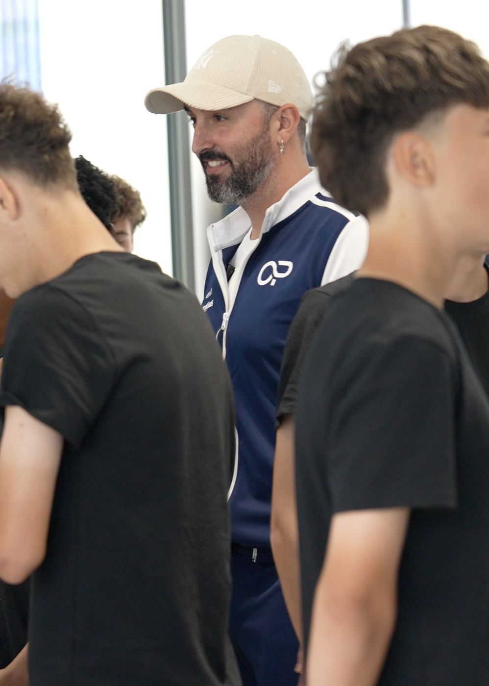 Rémy Amarouche en séance avec de jeunes footballeurs